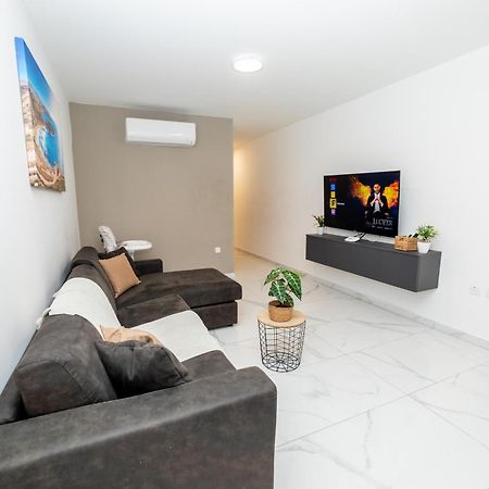 New 3 Bedroom Apartment A1 خليج سانت بول المظهر الخارجي الصورة