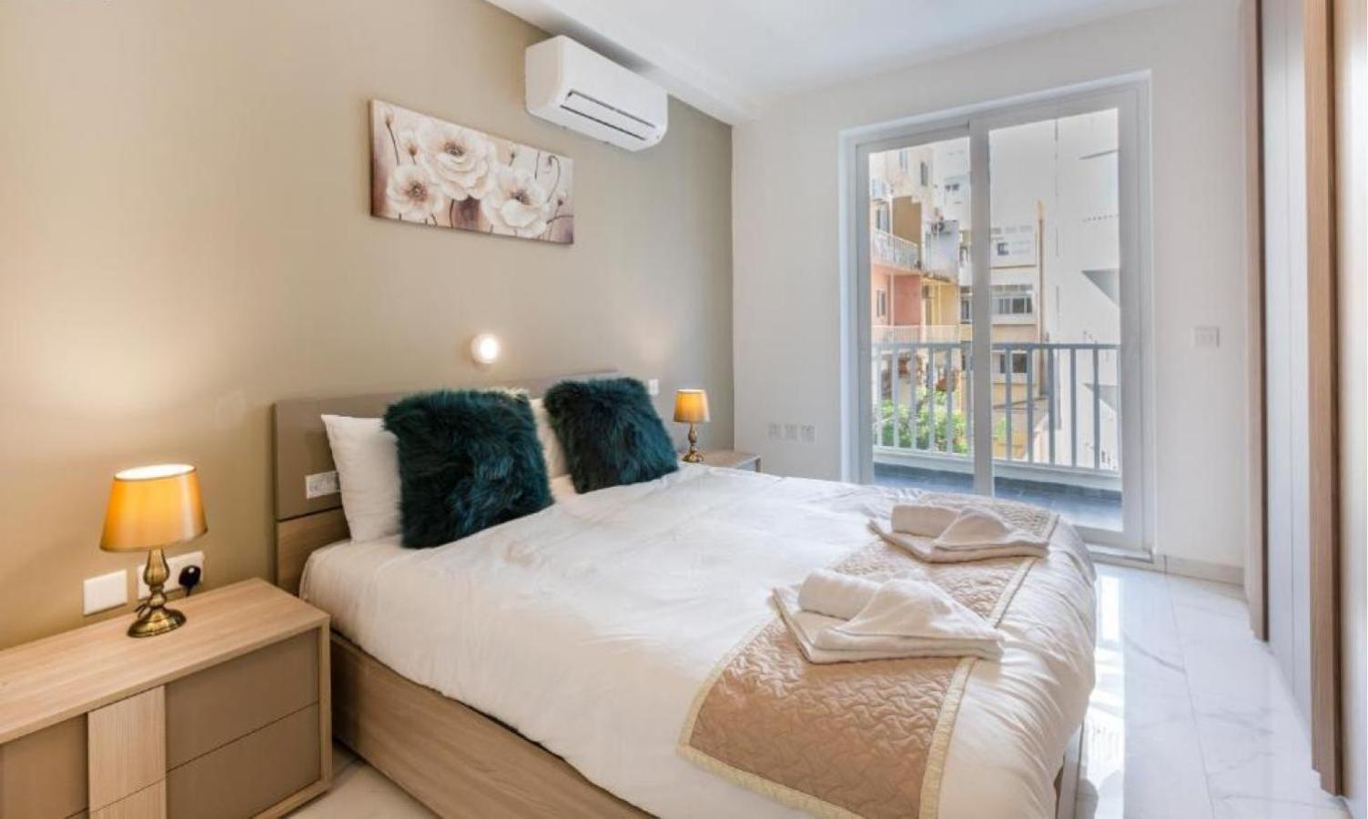 New 3 Bedroom Apartment A1 خليج سانت بول المظهر الخارجي الصورة
