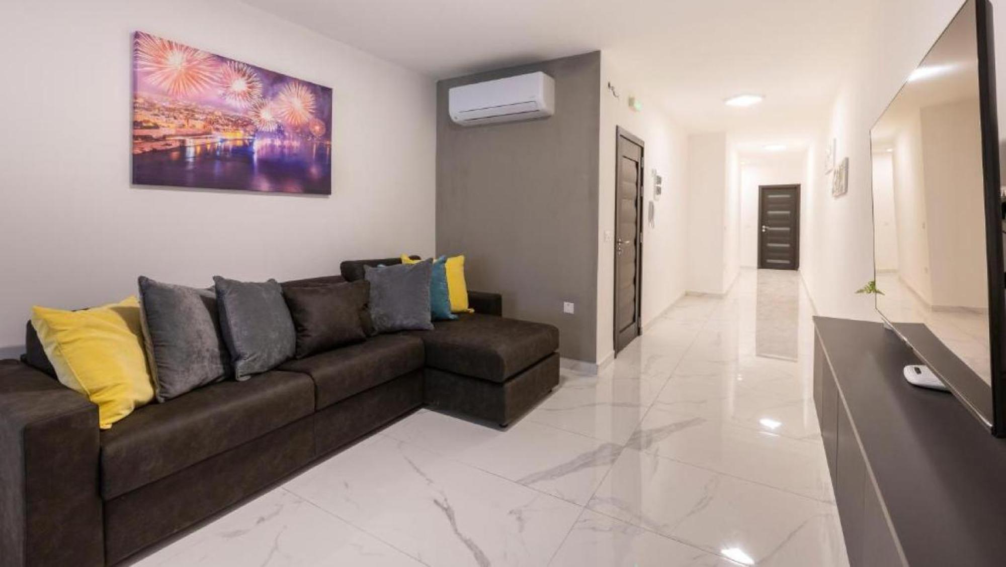New 3 Bedroom Apartment A1 خليج سانت بول المظهر الخارجي الصورة